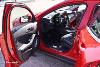 Mercedes-Benz GLA 180 CDI Aut. - 10