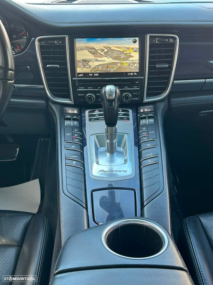 Porsche Panamera Platinum Edition - 28