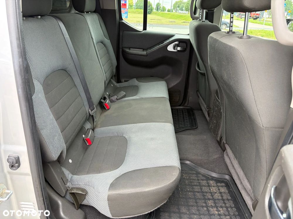 Nissan Navara 2.5 D LE Long - 11
