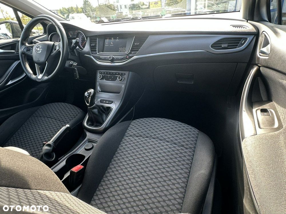 Opel Astra - 25