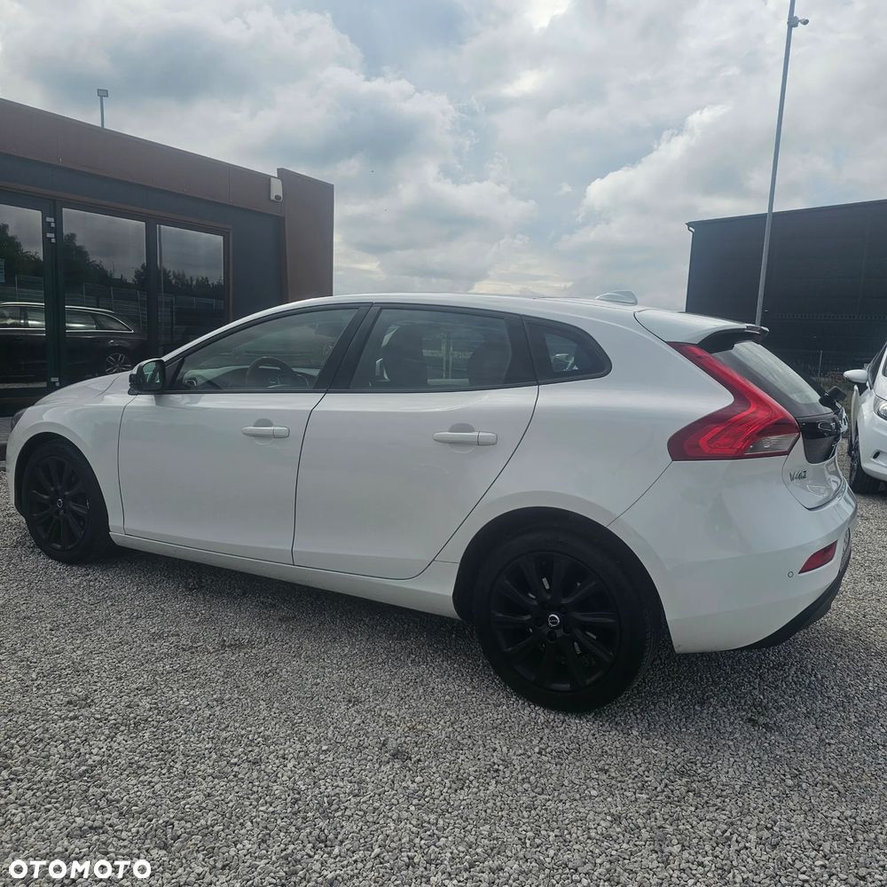 Volvo V40 D2 Kinetic - 6