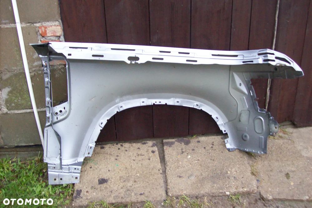 BŁOTNIK PRZEDNI LEWY LAND ROVER DEFENDER II - 8