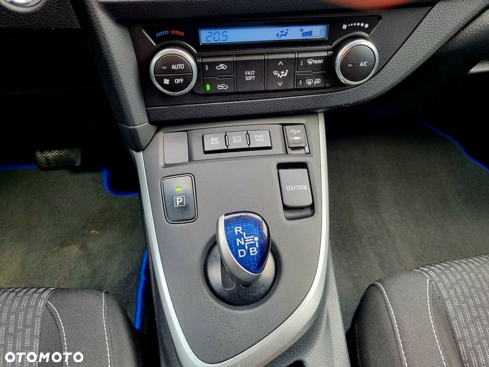 Toyota Auris Hybrid 135 Comfort - 18