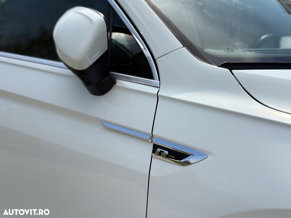 Volkswagen Tiguan 2.0 TDI SCR 4MOTION DSG R-Line - 18