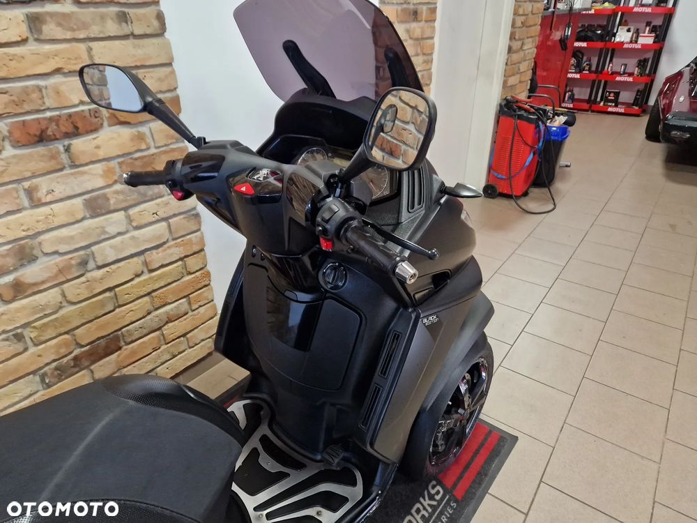 Peugeot Metropolis - 10