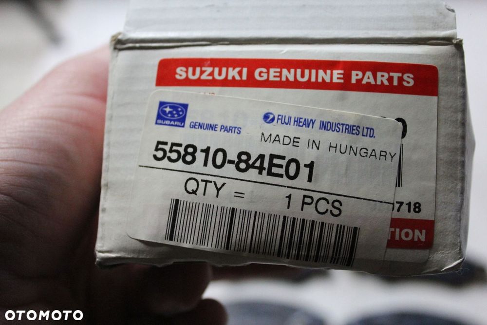 KLOCKI HAMULCOWE ORYGINAŁ SUZUKI 55810-84E01 - 2