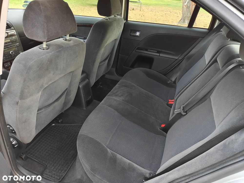 Ford Mondeo - 14