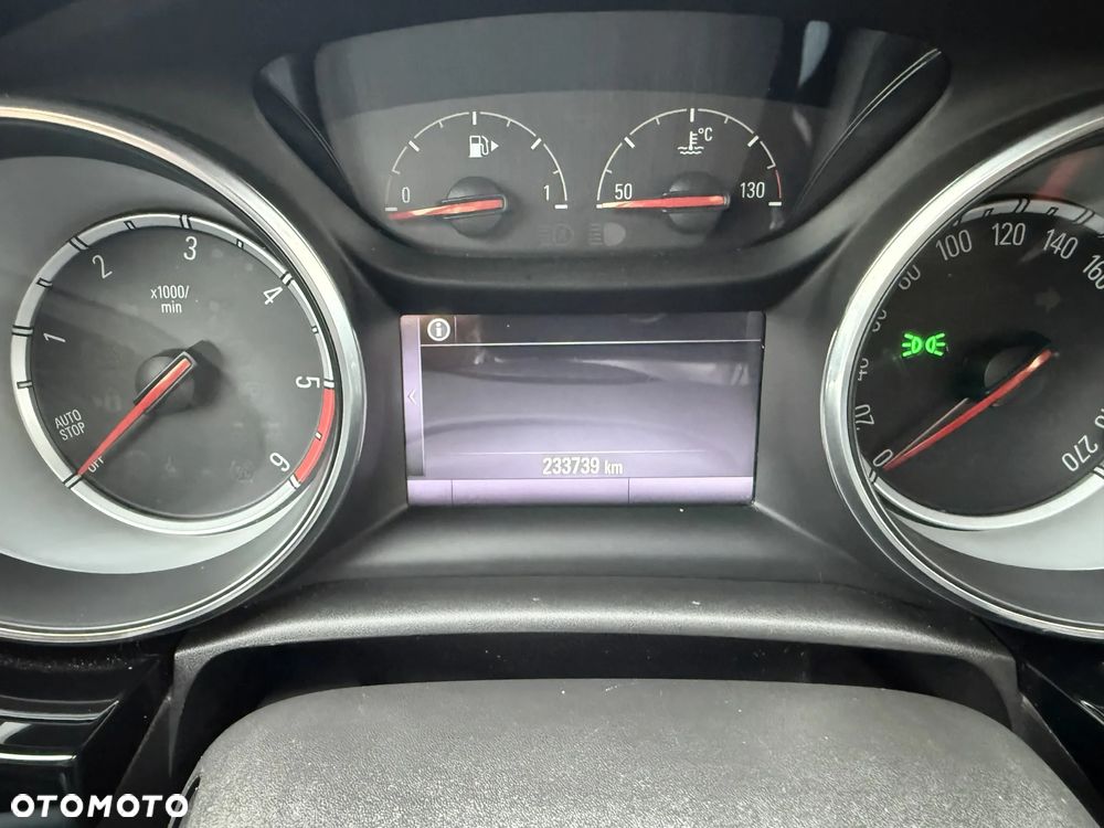 Opel Astra V 1.6 CDTI Dynamic S&S - 9