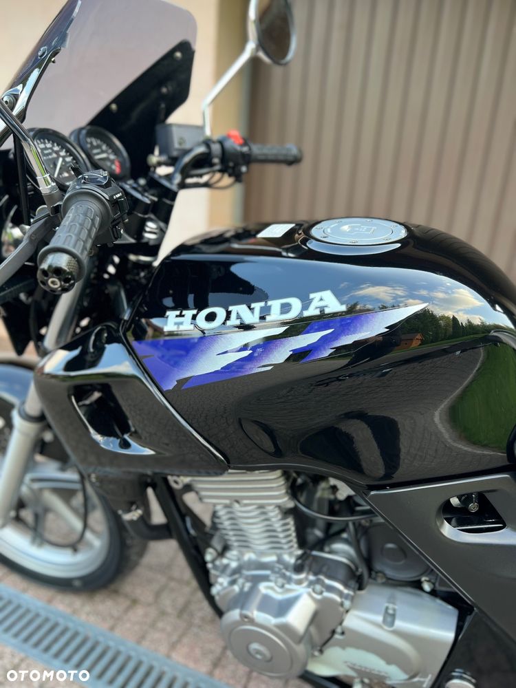Honda CB - 24