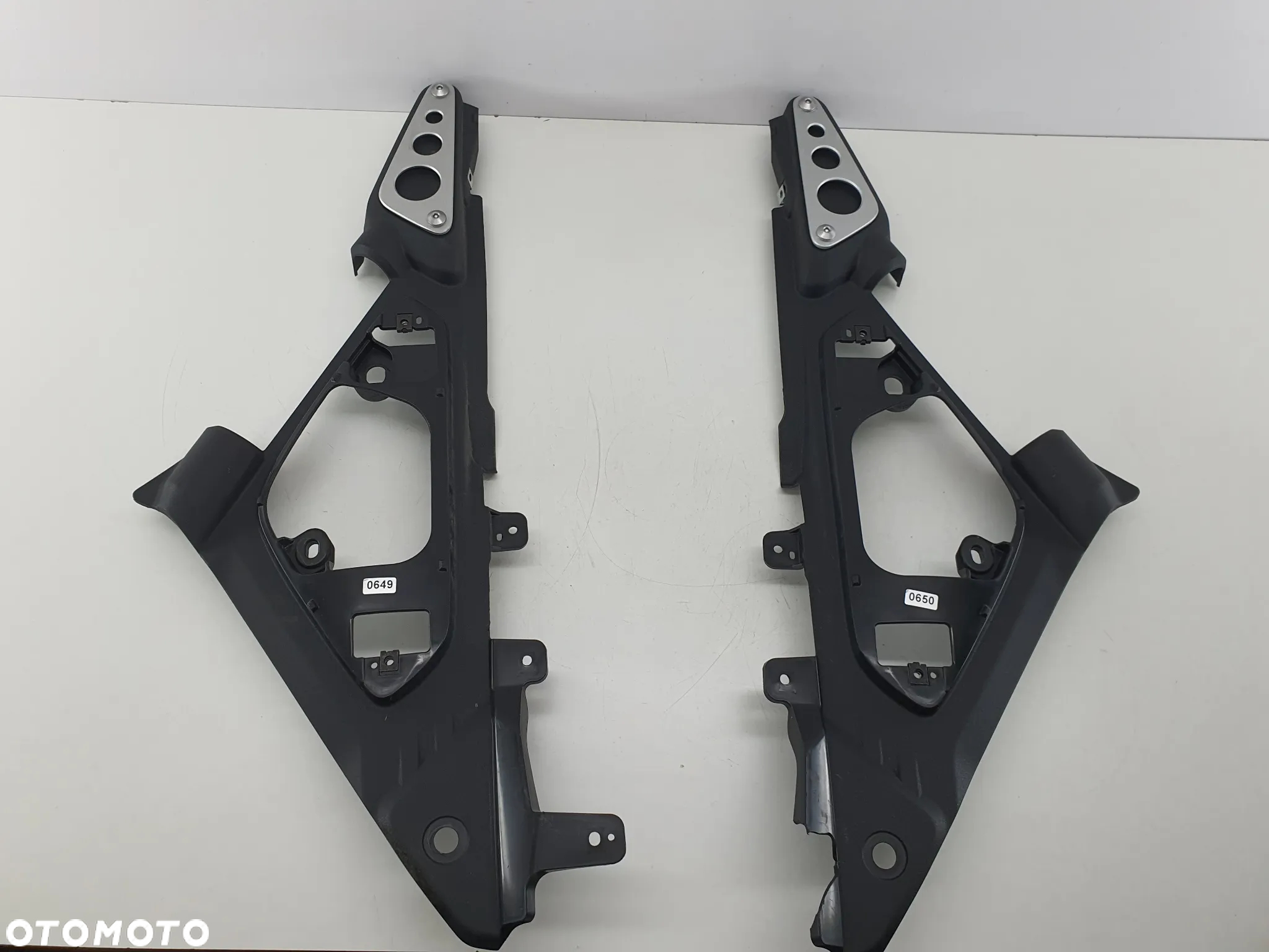 BOCZEK OSLONA WYPELNIENIE YAMAHA XSR 125 YZF MT - 3