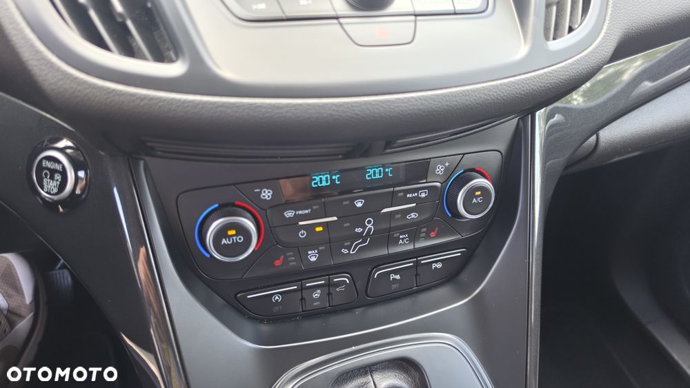Ford Kuga 2.0 TDCi 4x4 Titanium - 29