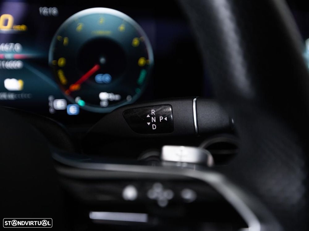 Mercedes-Benz E 300 de 9G-TRONIC AMG Line - 17