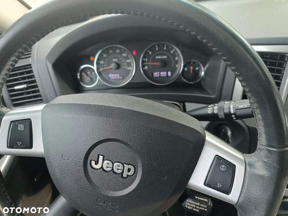 Jeep Grand Cherokee 3.7 4x4 Laredo - 17