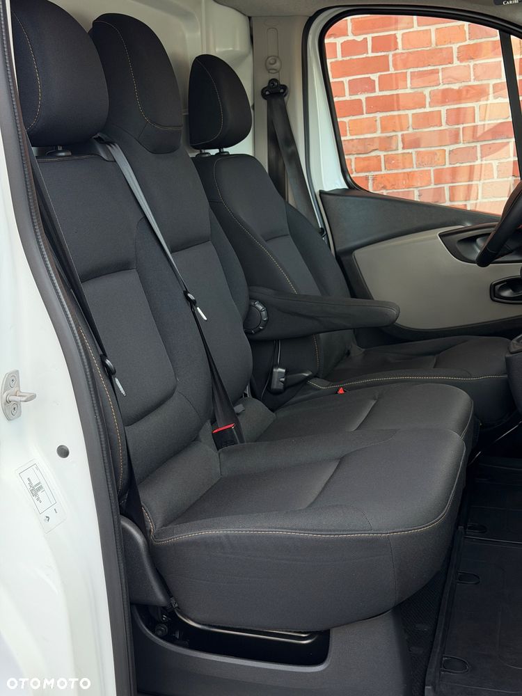Renault Trafic - 26