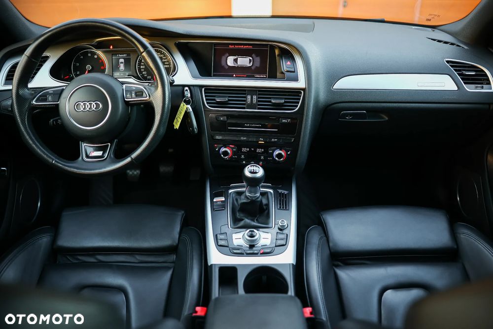 Audi A4 Avant 2.0 TFSI Quattro - 22