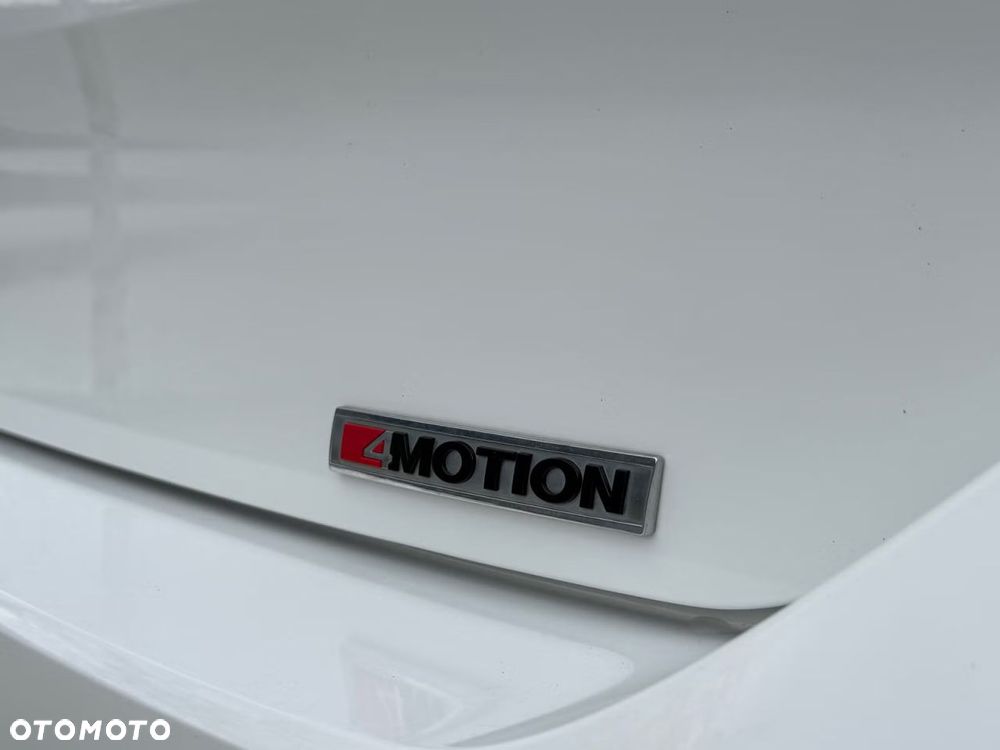 Volkswagen T-Roc 2.0 TDI SCR 4MOTION DSG Sport - 40