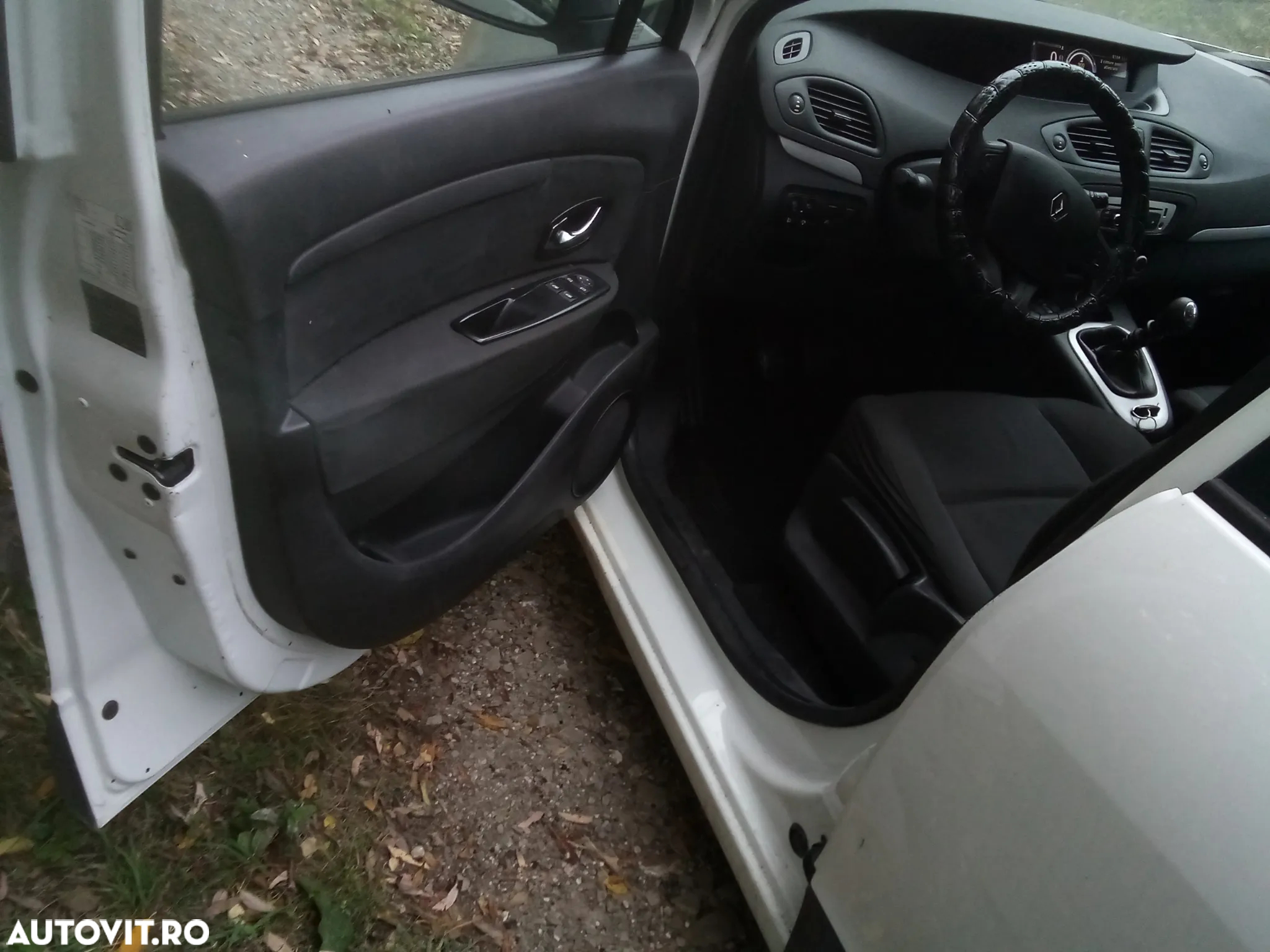 Renault Scenic dCi 110 Expression - 6