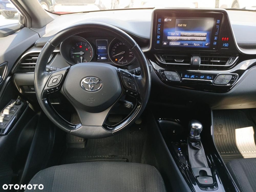 Toyota C-HR 1.2 T Dynamic CVT 4x4 - 11