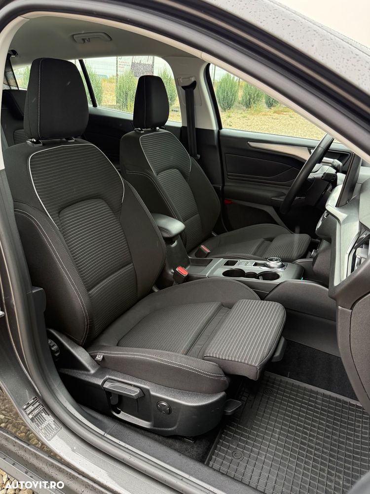 Ford Focus 1.5 EcoBlue Start-Stopp-System Aut. TITANIUM - 14