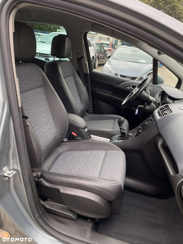 Opel Meriva - 14