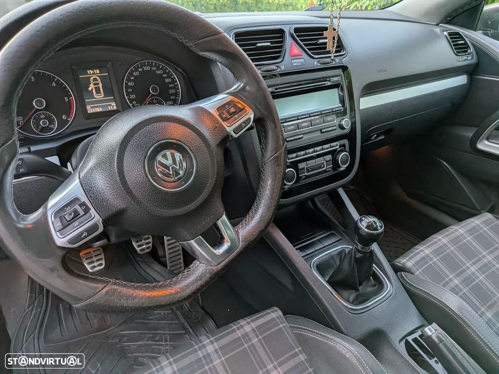 VW Scirocco 2.0 TDI - 16
