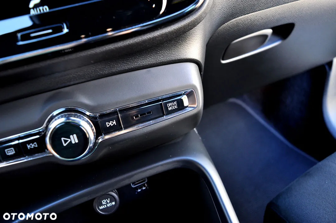 Volvo XC 40 - 26