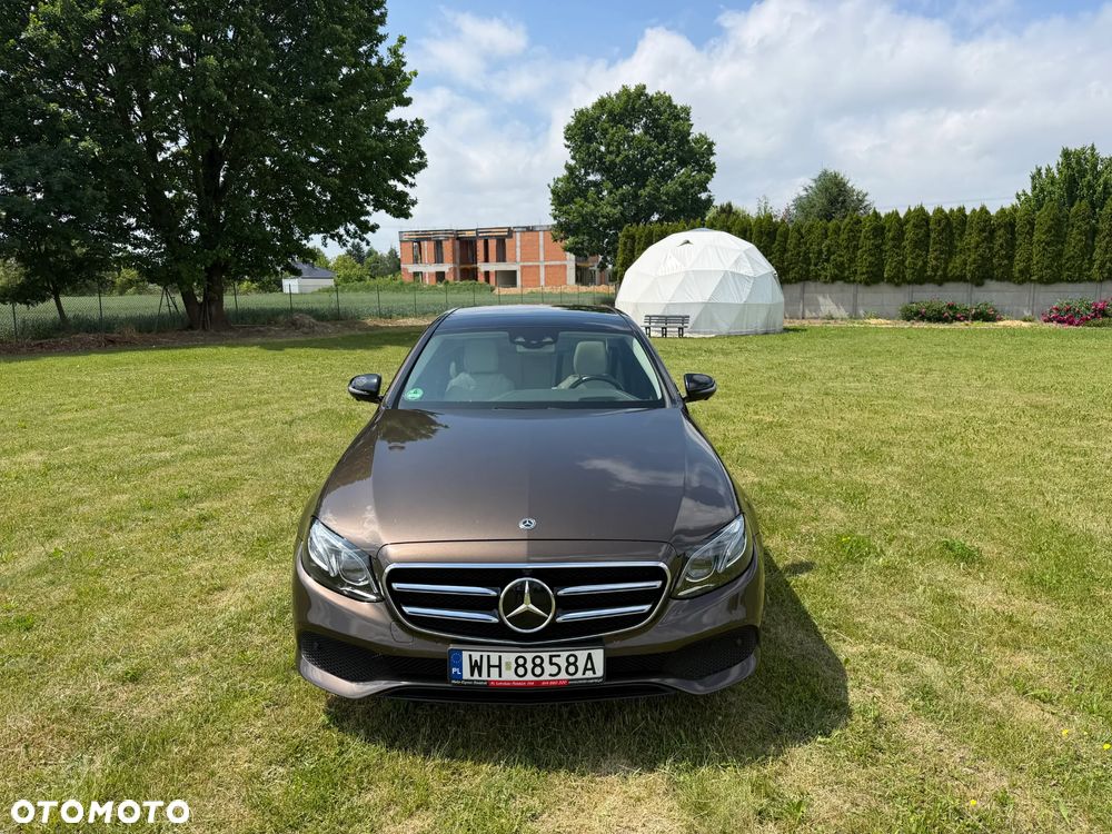 Mercedes-Benz Klasa E - 9
