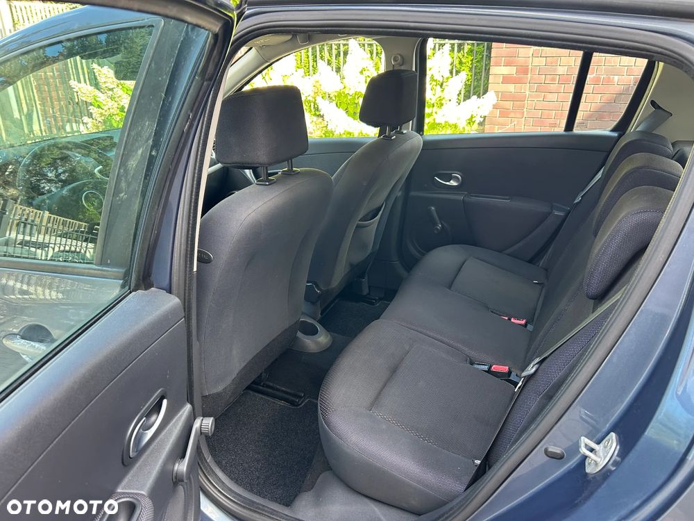 Renault Clio 1.6 Confort Privilege - 7