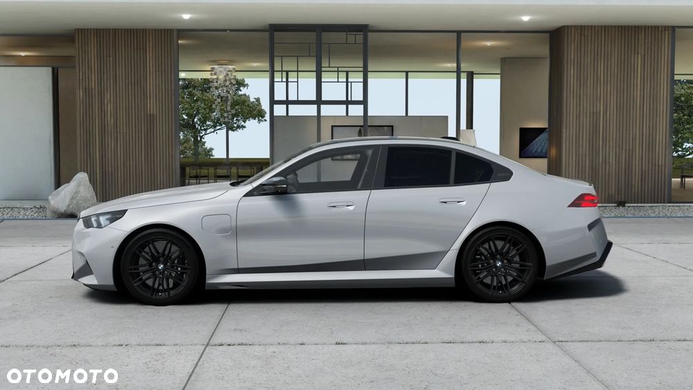 BMW M5 PHEV - 4