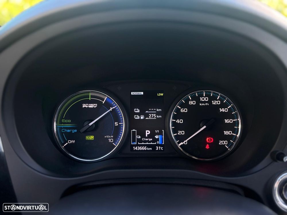 Mitsubishi Outlander 2.0 Intense Navi - 12