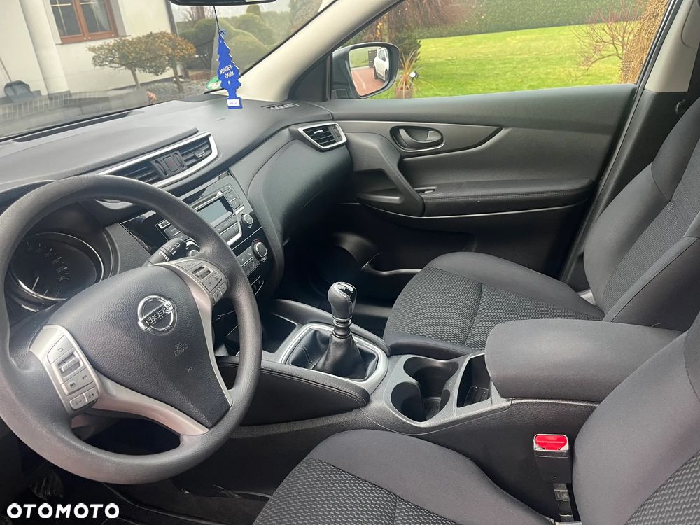 Nissan Qashqai 1.2 DIG-T N-Vision - 11