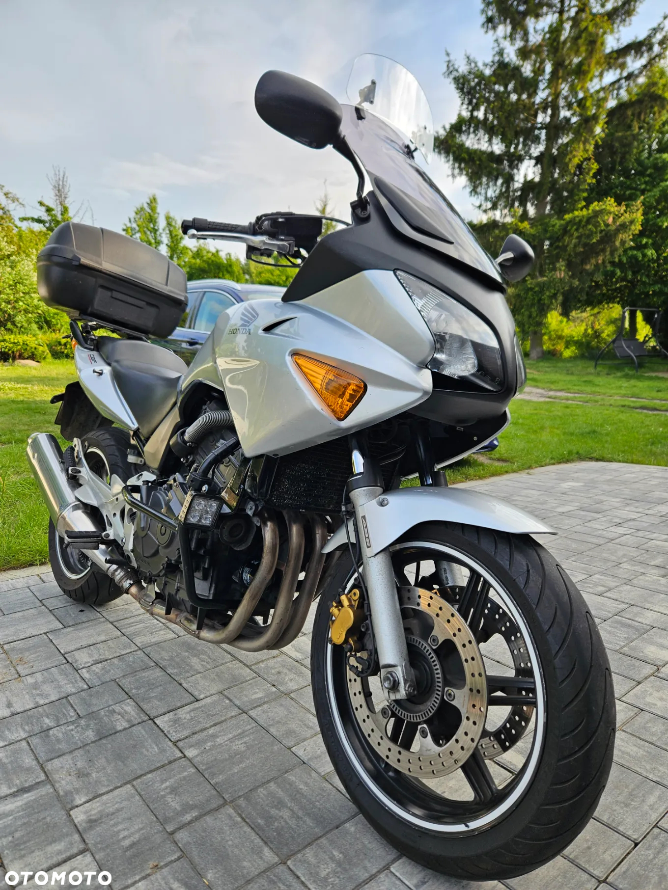 Honda CBF - 9