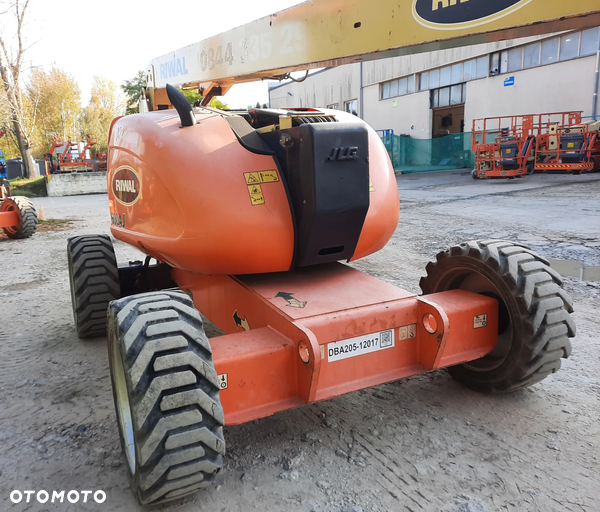 JLG 600AJ