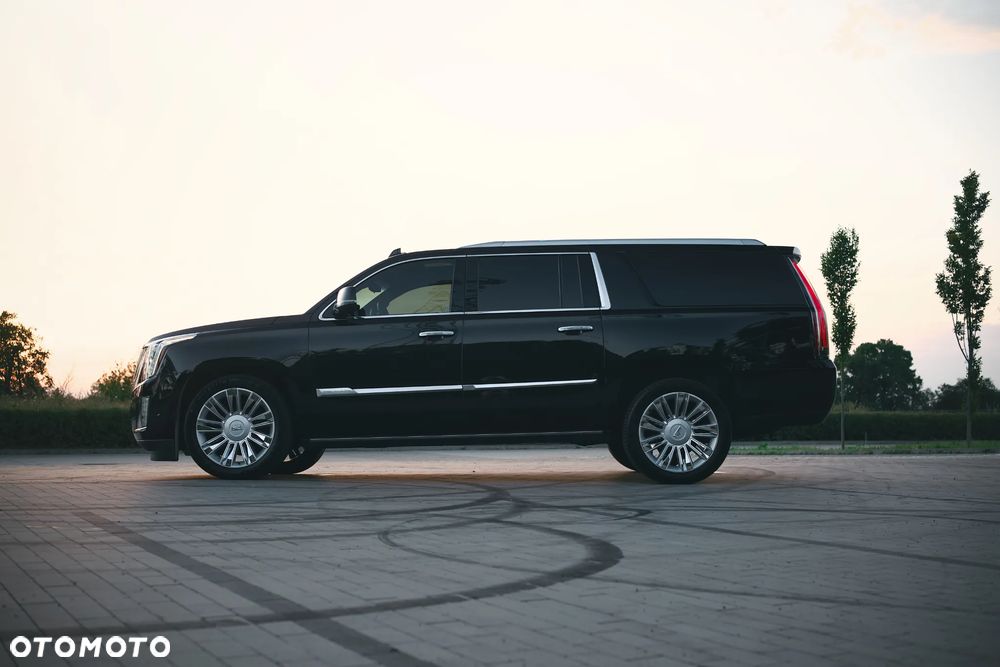 Cadillac Escalade - 12