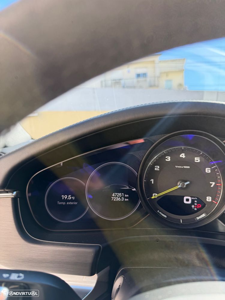 Porsche Panamera Sport Turismo 4 E-Hybrid Platinum Edition - 7