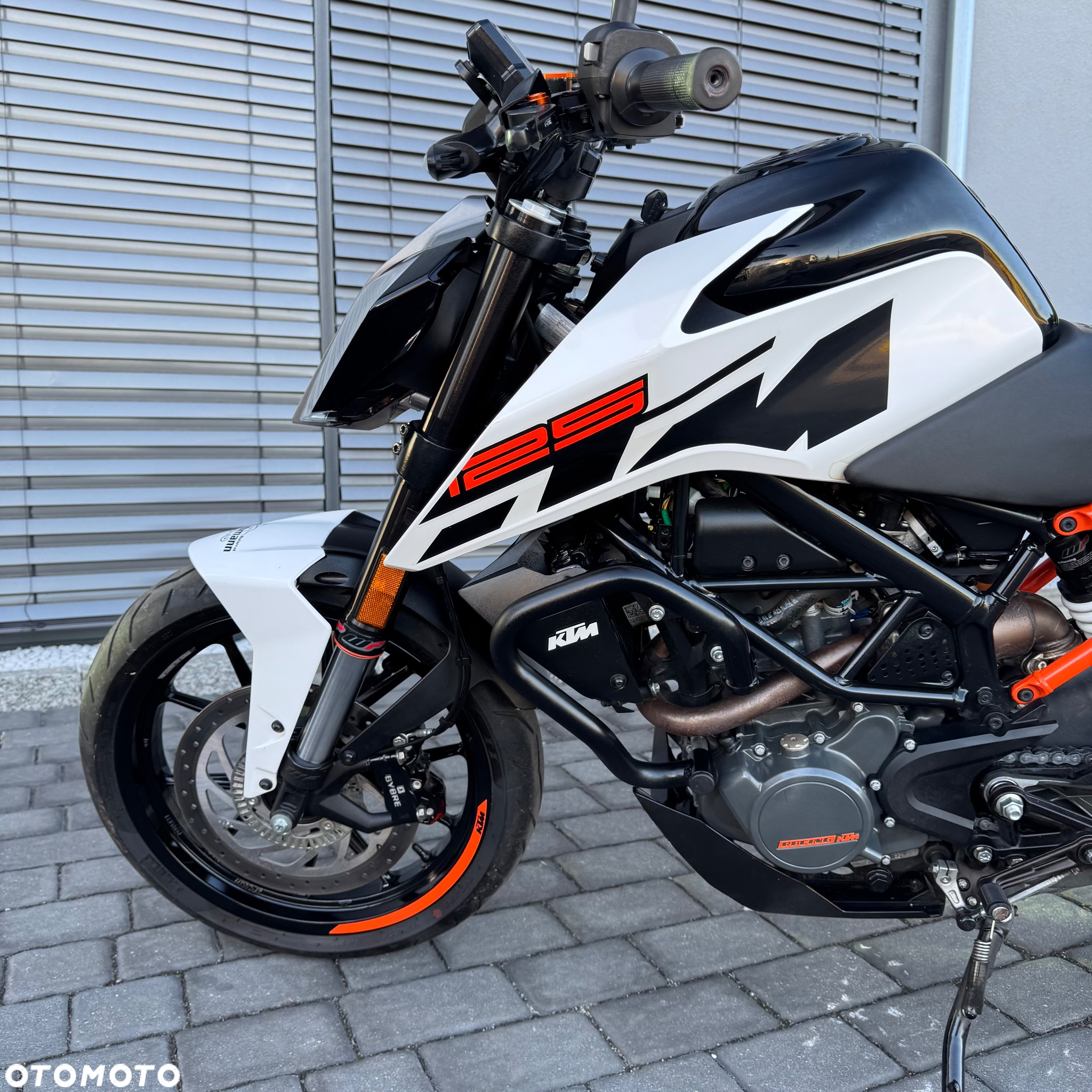 KTM Duke - 17