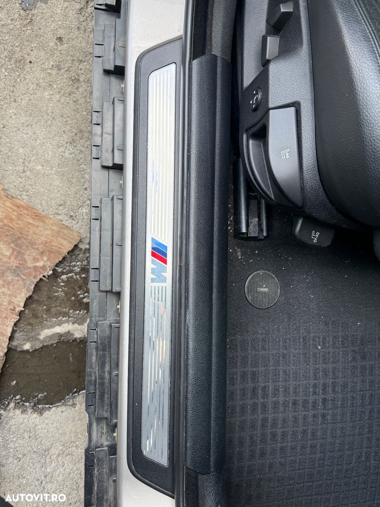 Interior Piele Neagră BMW Seria 5 F10 / F11 - Scaune Sport LHD (520d 530d 535d) MP Mpachet pachet M dezmembrări 535d 313 model M - 10