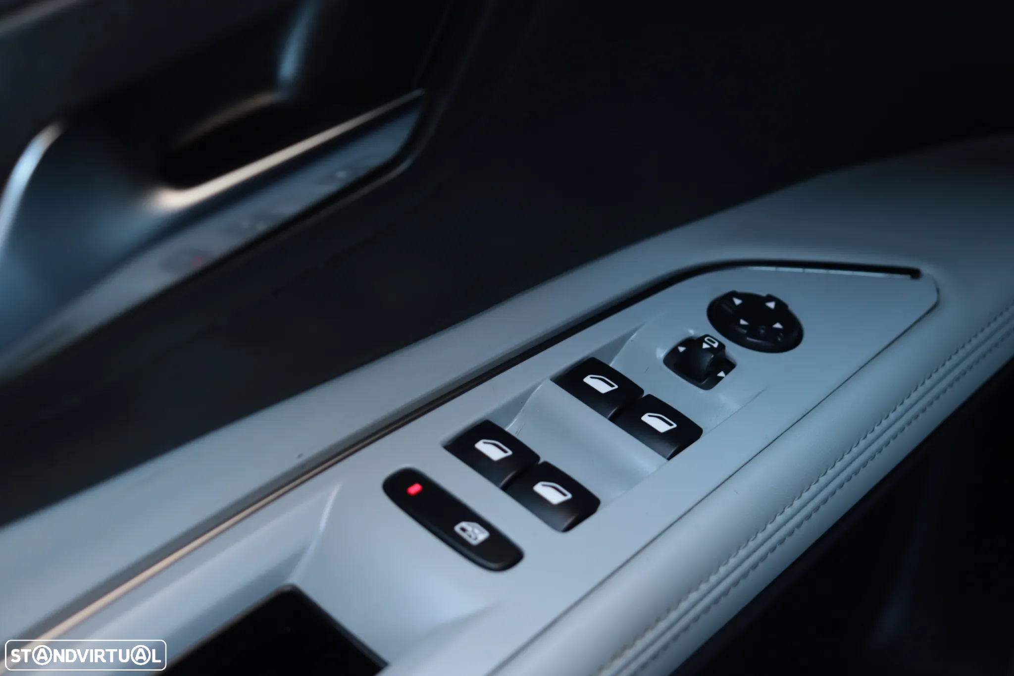 Peugeot 5008 1.2 PureTech Allure EAT8 - 31
