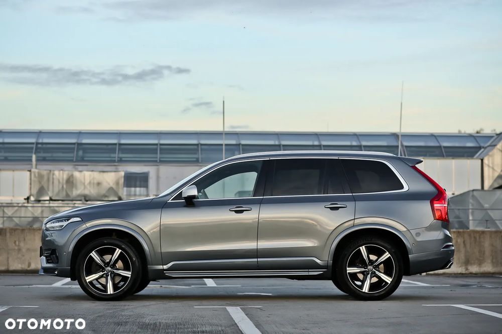 Volvo XC 90 D5 AWD R-Design 7os - 10