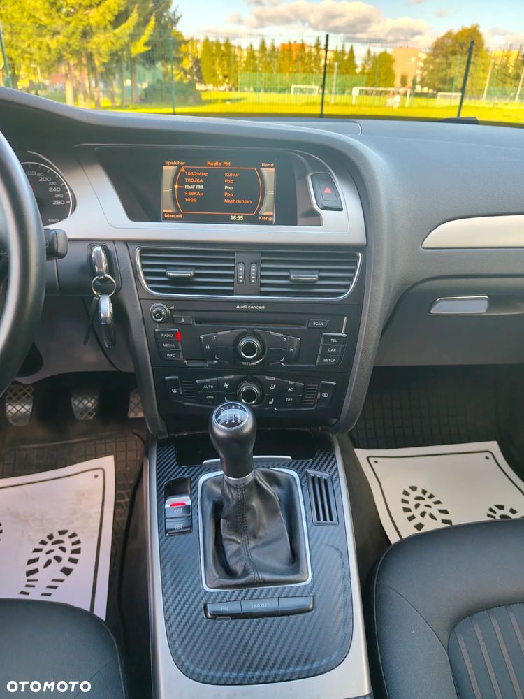 Audi A4 Limousine - 15