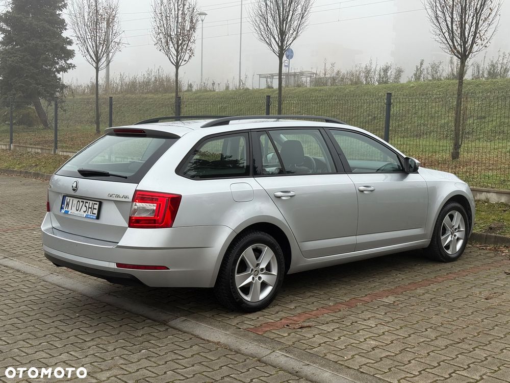 Skoda Octavia 1.4 TSI Ambition - 4