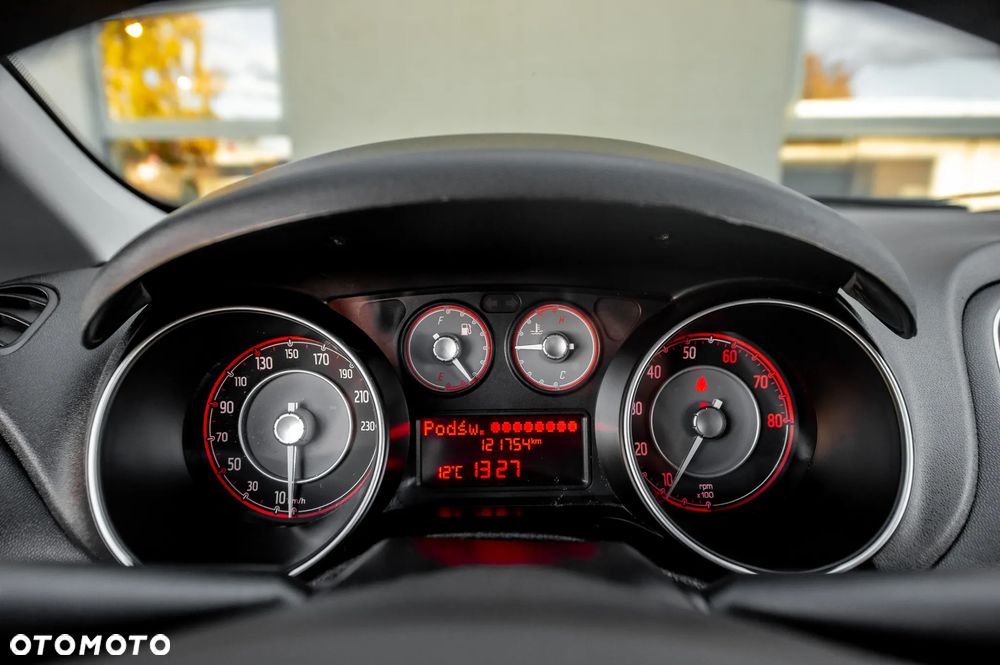 Fiat Punto 1.4 Easy Pakiet Easy Plus S&S - 24