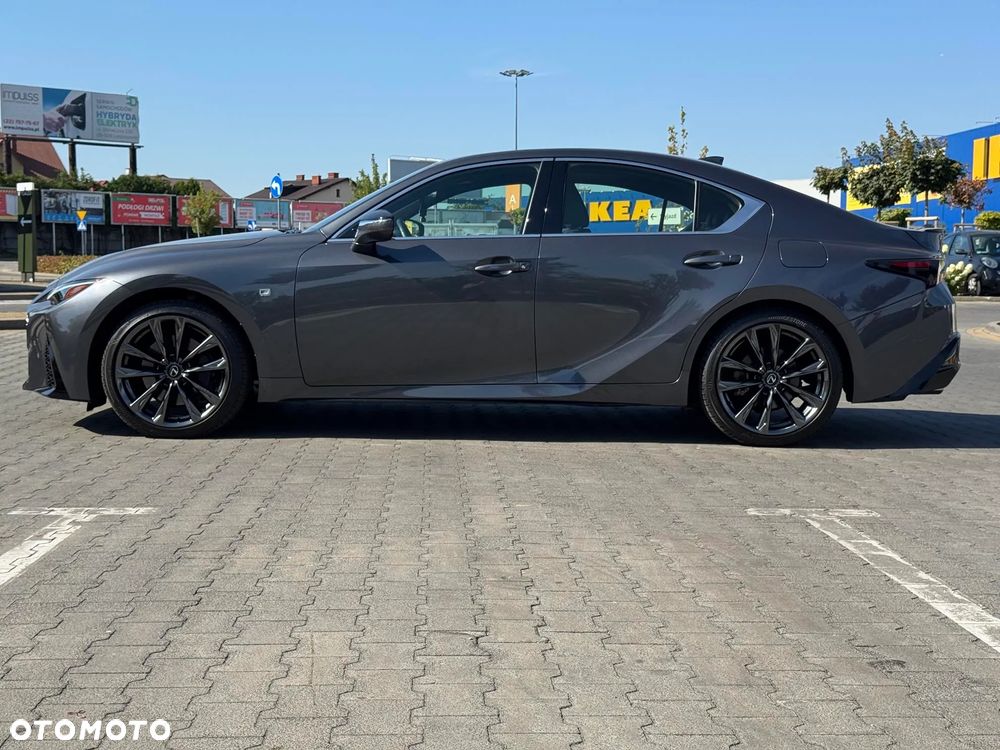 Lexus IS - 19