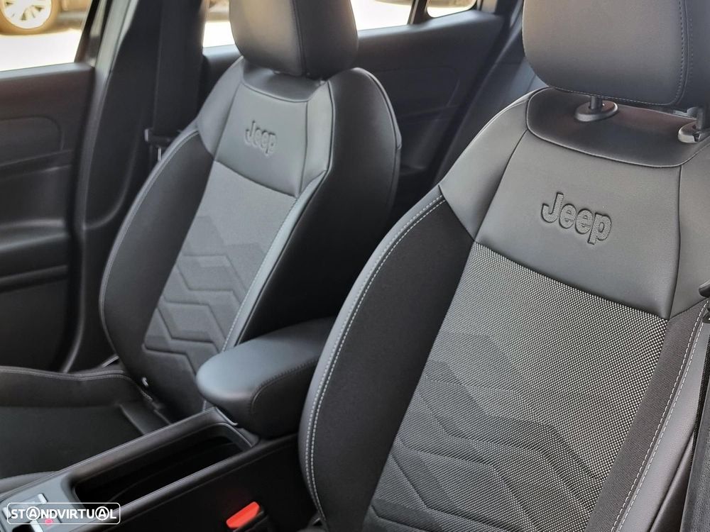 Jeep Avenger 1.2 GSE T3 Altitude - 13