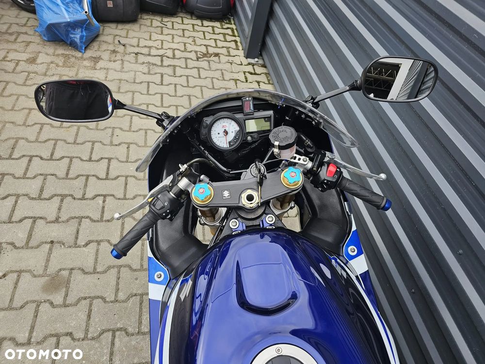 Suzuki GSX-R - 23