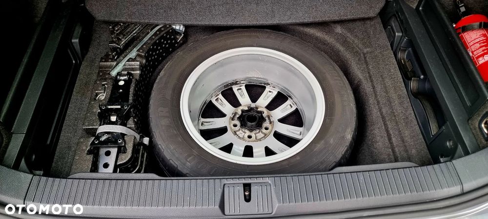 Volkswagen Passat 2.0 TDI EVO Business - 11