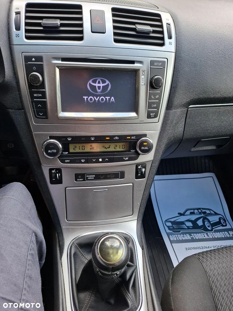 Toyota Avensis - 18