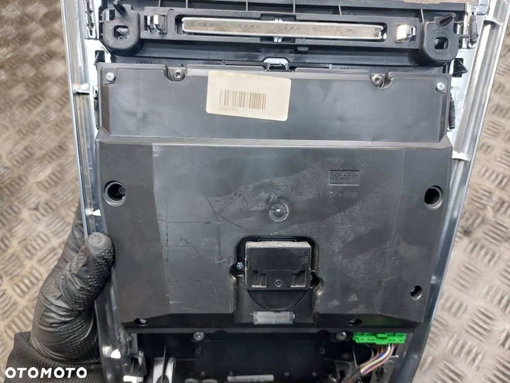 PANEL NAWIEWU + PANEL RADIA WODOSPAD VOLVO XC60 I - 5