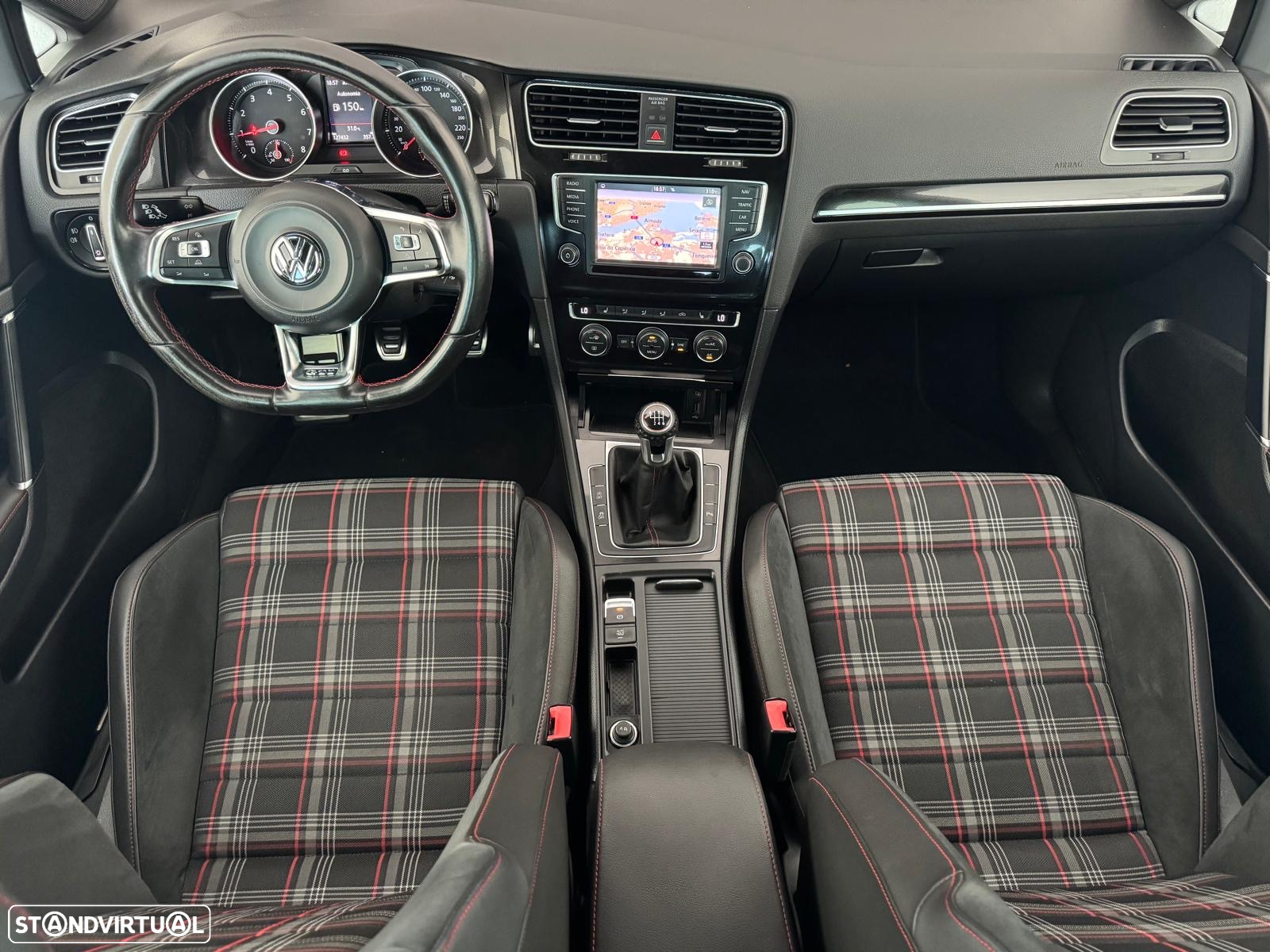 VW Golf 2.0 TSi GTi Performance - 9