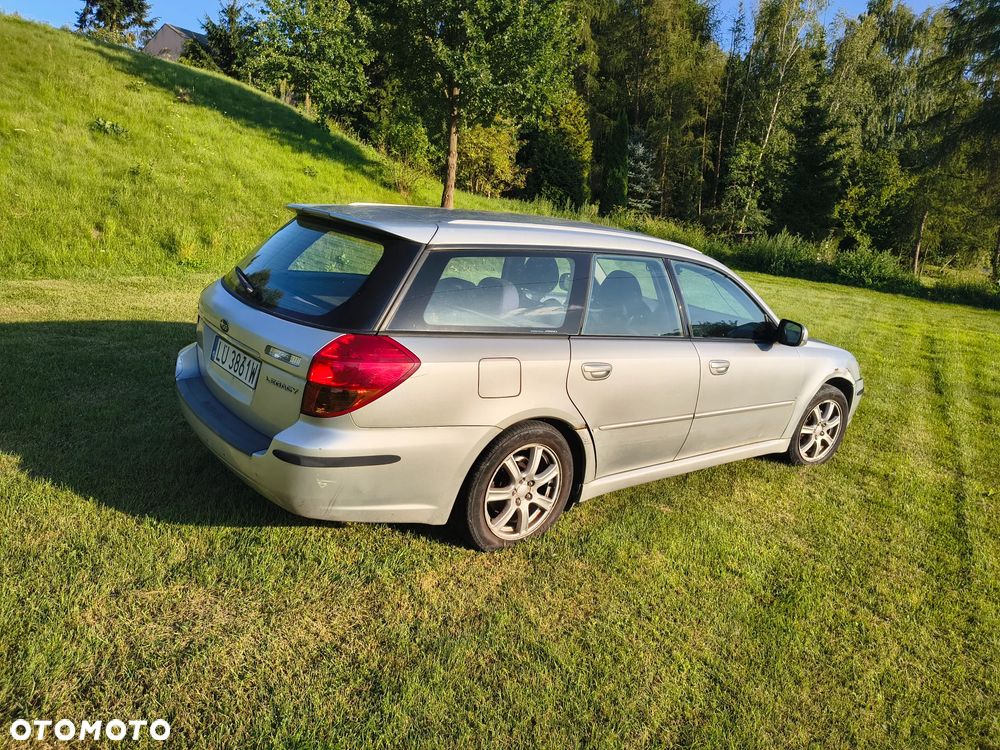 Subaru Legacy - 12